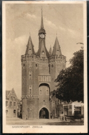 ZWOLLE, Sassenpoort. Gelopen kaart.