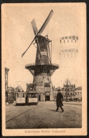 Briefkaart met vlagstempel ROTTERDAM naar U.S.A. Op ansichtkaart Rotterdam, Molen Oostpoort.