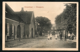 DINXPERLO, Dorpstraat. Gelopen kaart.