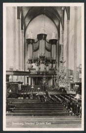 DOESBURG, Interieur Groote Kerk. Gelopen kaart.