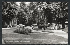 DOESBURG, Plantsoen met muziekkoepel. Gelopen kaart.