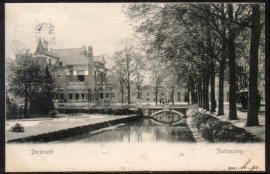 DORDRECHT, Stationsweg. Gelopen kaart.