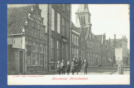 MONNIKENDAM, Noordeinde. Ongelopen kaart.