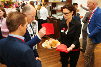 Tulpjes corsage voor beurzen en congressen