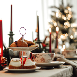 Compleet 30-delig kerstservies voor 6 personen (dinerborden, ontbijt-of saladeborden, diepe- of soepborden en schaaltjes)