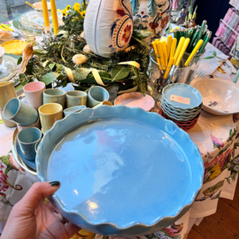 Gresnovo ronde aardewerken taartvorm met gegolfde rand in zacht turquoise (Bleu Lagon)) | Ø 27 cm