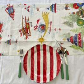 Kersttafelloper Air Christmas 45  x 170 met vliegende kerstmannen etc van linnen