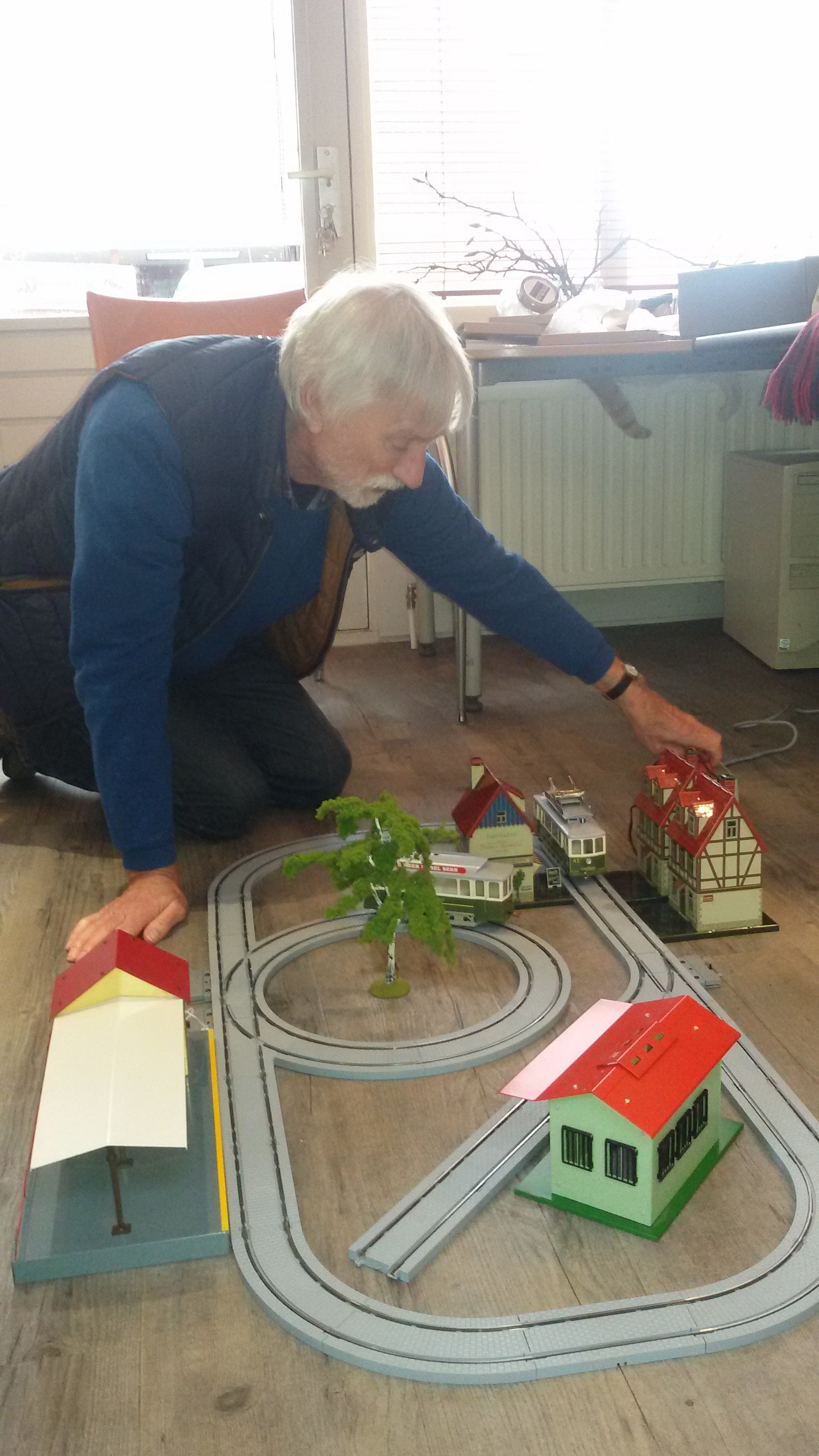 Frank aan het werk Frank aan het werk