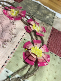 Brievenbus pakket - krans met acht bloemen