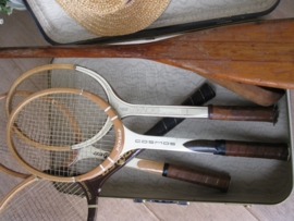 Nostalgisch tennisracket 2   A085.