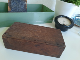 Antiek houten doosje met schuifdeksel