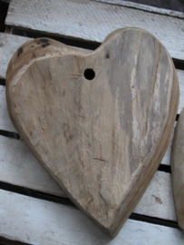 Groot houten hart om op te hangen   N3593