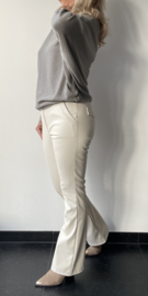 Lederlook Flared broek roomwit