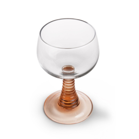 Swirl wine glass high nude