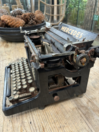 Mercedes typemachine