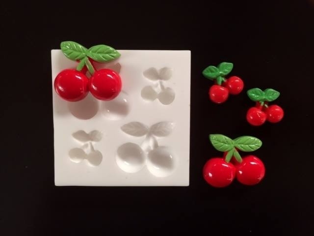 M0113 Sillicreations Mould | Cherries