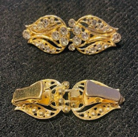 202608	Vestclip bling bling goudkl langwerpig bloem ong 6 cm