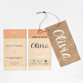 GEBOORTEKAARTJE LABEL STOF JUTE MET WITTE PRINT MEISJE 'OLIVIA'