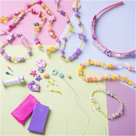 Hobbyset Sieraden - 4 kettingen en 4 armbandjes en hoofdband