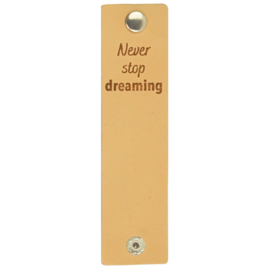 Durable Rechthoekige leren labels met drukknoop van 12 x 3 cm - Never Stop Dreaming per 2 stuks