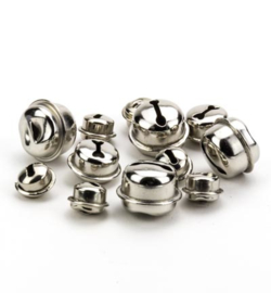 Set met kleine Kattenbelletjes 10,12,14,18mm zilver - ±110stuks