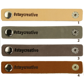 Durable leren label bandje met drukknoop van 10 x 1,5 cm - #Stay creative per 2 stuks