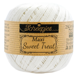 Scheepjes Maxi  Sweet Treat (Bonbon) 105 bidal White (off-white)