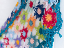 Colourful Cosy Flower Shawl inclusief patroon!