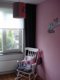 Babykamer roze met grijs