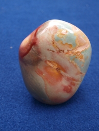 Polychroomjaspis scultpuur JA14