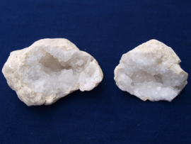 Bergkristal geode groot BE143