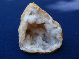 Bergkristal geode klein BE151