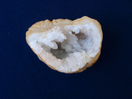 Bergkristal geode klein BE149