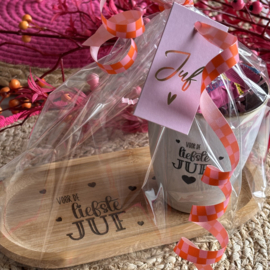 Cadeauset Mok met plankje - Liefste juf