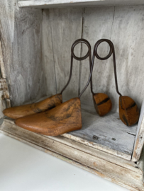 Old shoe molds