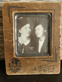 Picture frame with photo from 1939