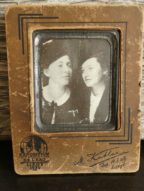 Picture frame with photo from 1939