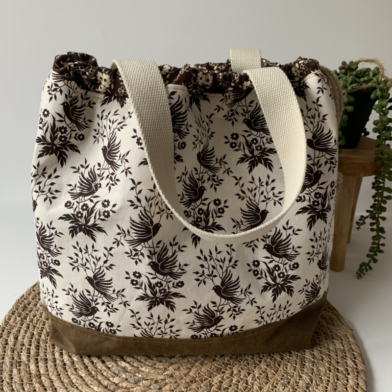 Projectbag XL, Retro bruin bloemen | Haaktas | Breitas | Handwerktas | Spullentas