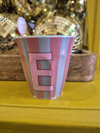 Medium Alphabet Cup E (r) Stripes
