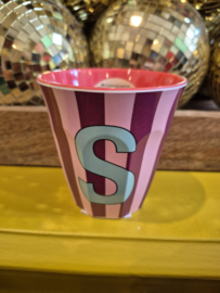 Medium Alphabet Cup S (r) Stripes