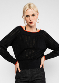 Delicious Summer Elegant Lady in Black