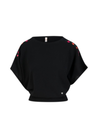 Picnic Friend Elegant Lady in Black