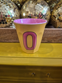 Medium Alphabet Cup Plain O (r)