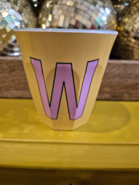 Medium Alphabet Cup Plain W (r)