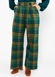 Tailored Business Classy Sassy Check