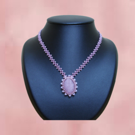 Collier avec pierre naturelle et Cristaux  de haute qualité Rose(K-1)