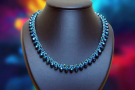 Verkocht : Ketting Blauw met High Quality Crystals  (K-155)