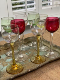 Franse likeur glaasjes gekleurd glas