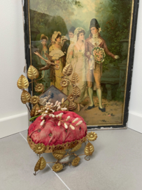 Prachtig antiek Franse bruidsstoel met wassen corsage