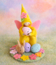 Paaskabouter met konijntje Atelier Pippilotta